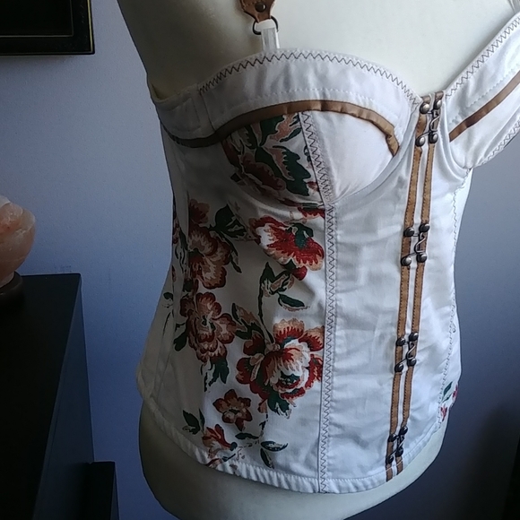 Guess Corset top - Picture 2 of 8